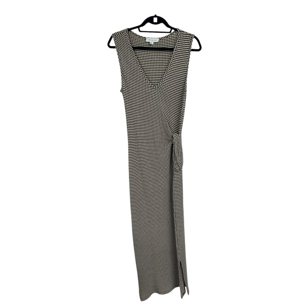 Amour Vert Black and White Maxi Dress